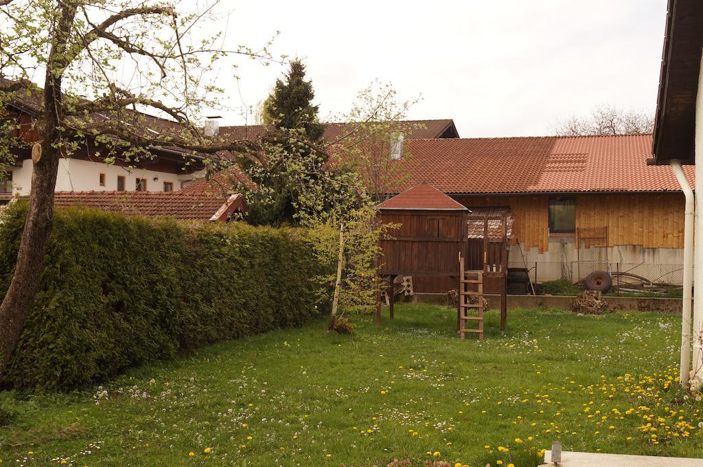 Ferienhaus Chiemsee Ubersee Ruang foto